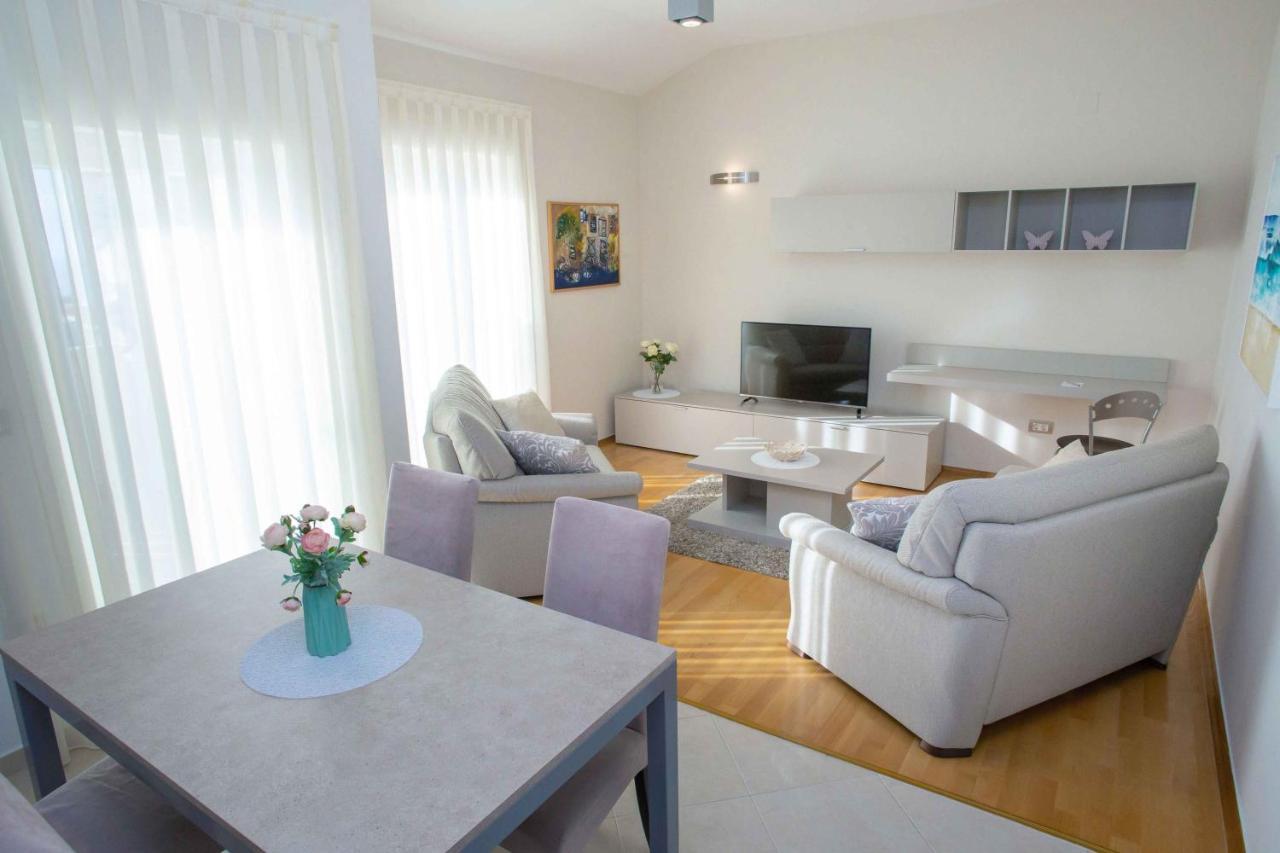 Kings View Sarkic Apartment Novalja Exterior photo